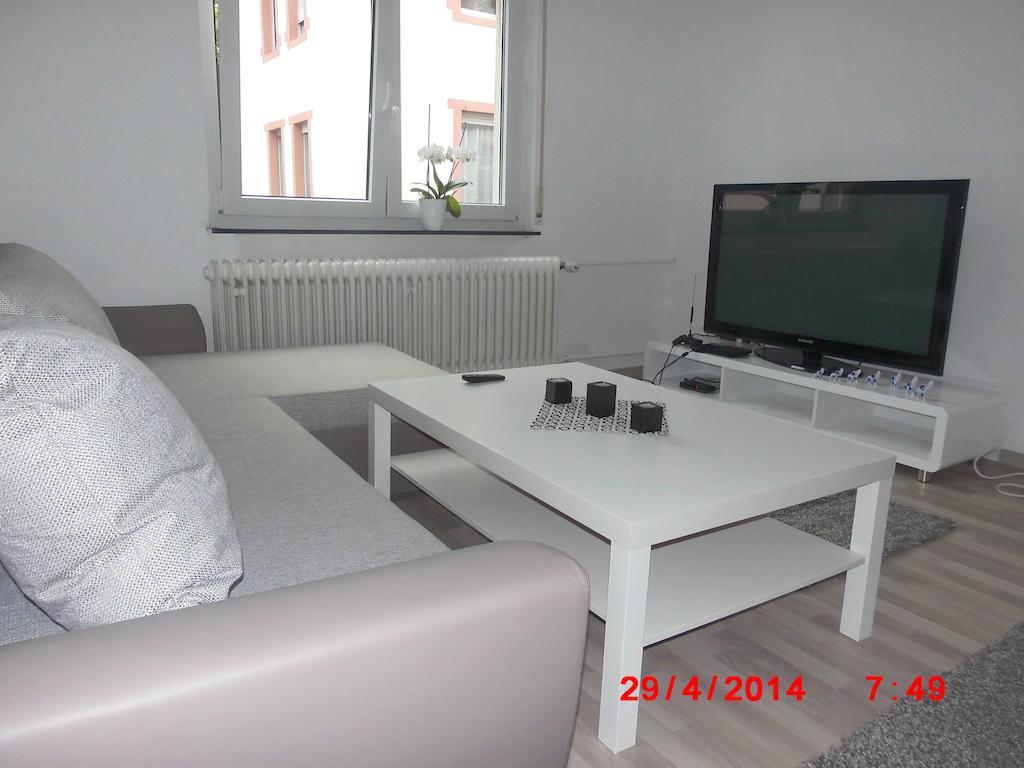 Frankfurt Airport & Fair Apartment Κέλστερμπαχ Δωμάτιο φωτογραφία